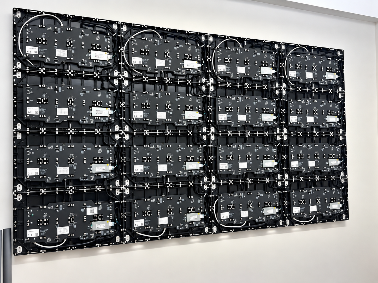 led-wall-installation-backplate-grid.png